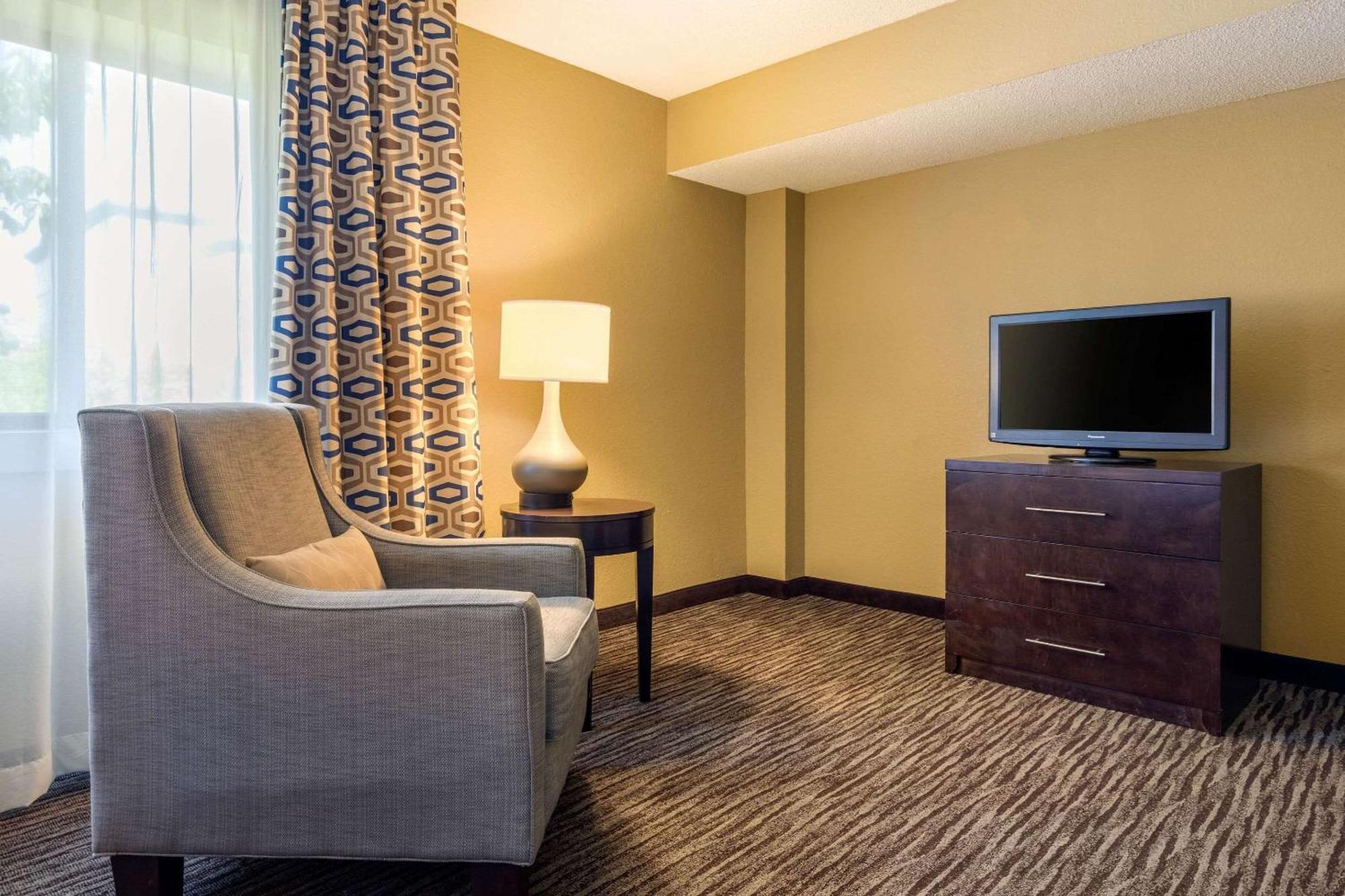 Suburban Studios Arlington Heights Elk Grove Екстер'єр фото