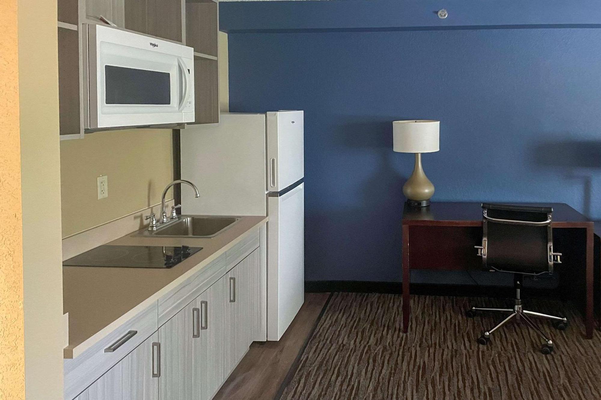 Suburban Studios Arlington Heights Elk Grove Екстер'єр фото